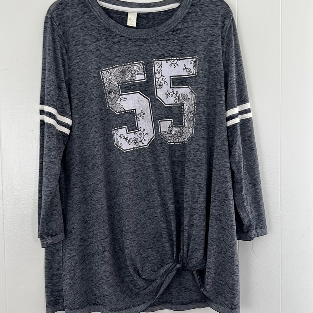 NWT Cato Mid Sleeves Gray Tee